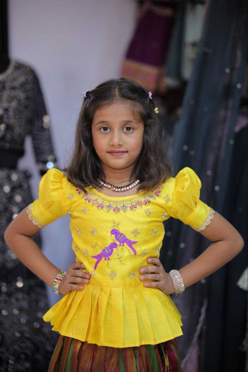 YNF PURE SILK RIN161 RPVR22 KIDS WEAR WHOLESALE KIDS LEHENGA KIDS TRADITIONAL OUTFITS KIDS LEHENGA CHOLI KIDS FESTIVE WEAR KIDS WEDDING OUTFITS MANUFACTURER - Deevit International