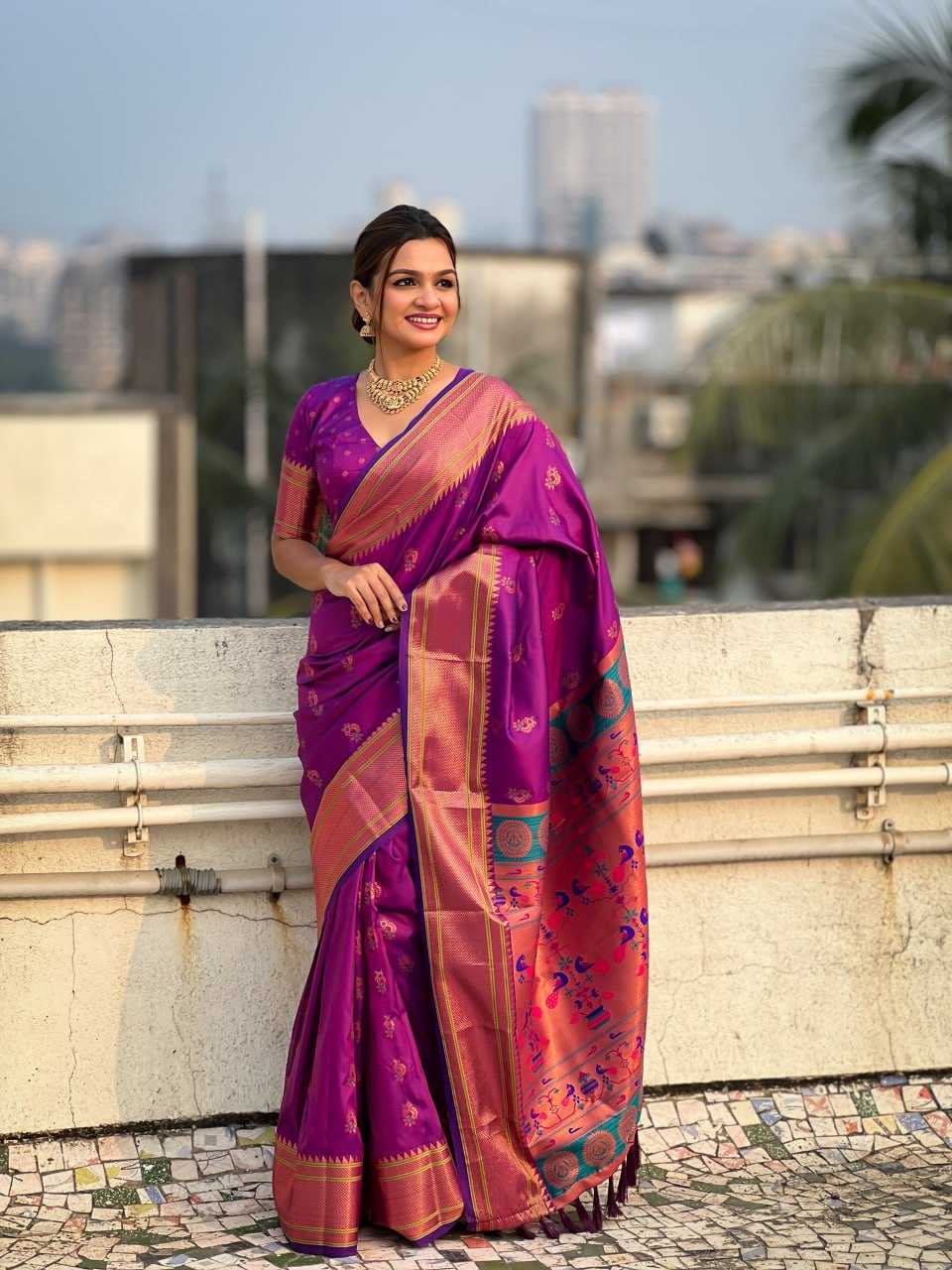 YNF SOFT SILK RIN116 PAITHANI SAREES SILK SAEES WHOLESALE PAITHANI SILK SOFT SILK SAREE FOR WEDDING SAREES MANUFACTURER - Deevit International