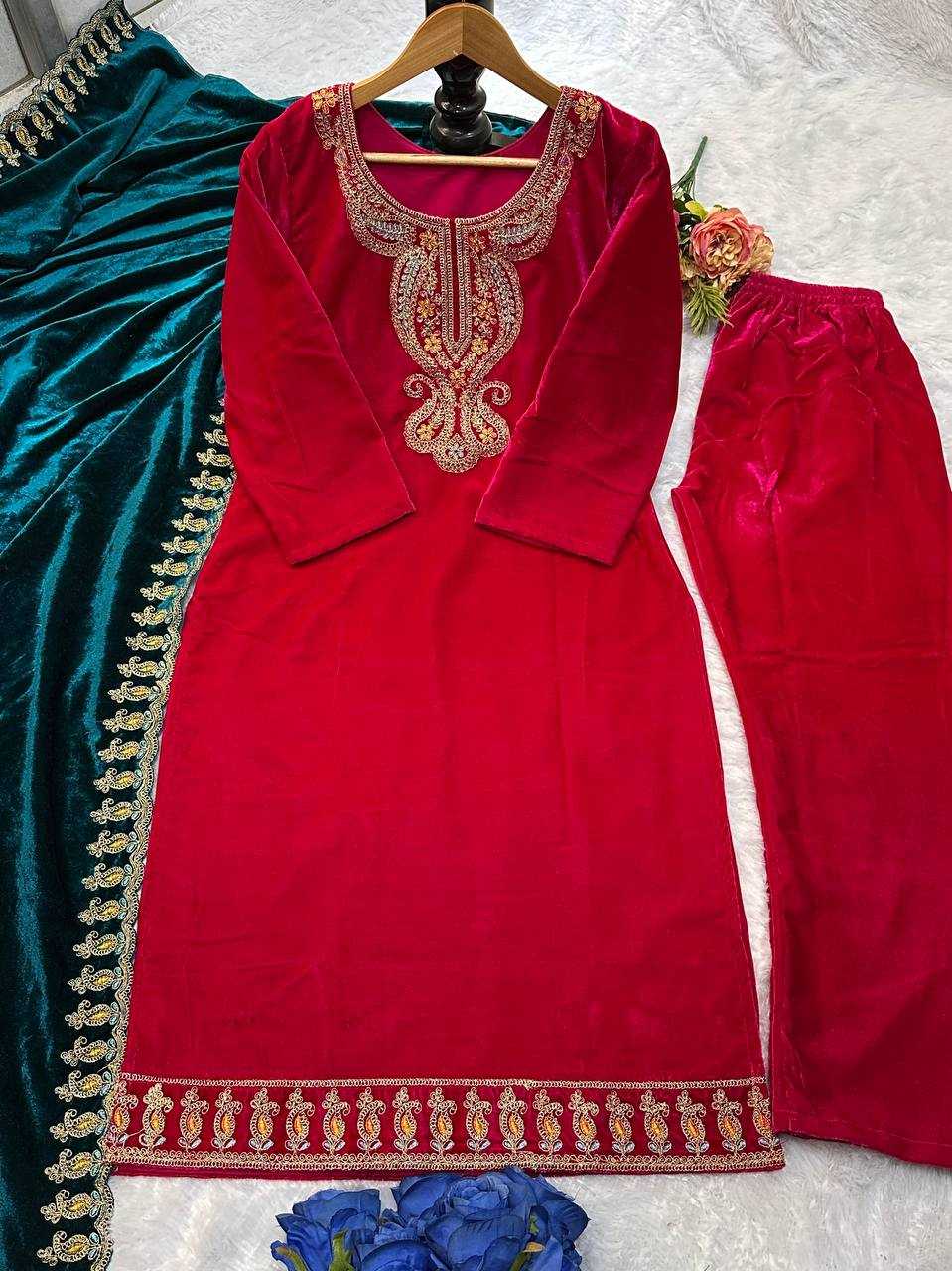 YNF VELEVT KESH147 234 SUITS & DRESSES WHOLESALE VELVET PARTY WEAR EMBROIDERY SUITS MANUFACTURE - Deevit International