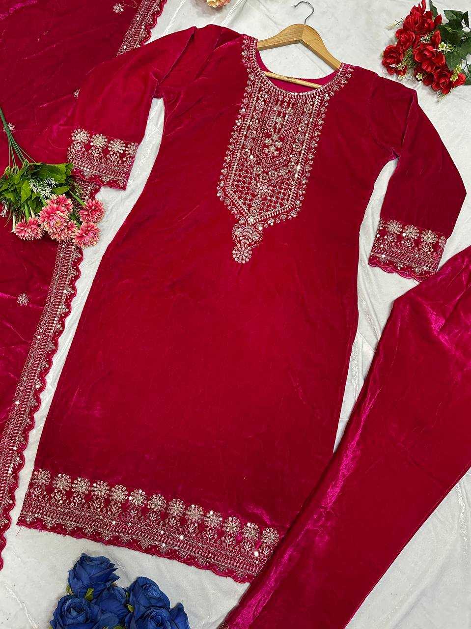 YNF VELVET KESH147 231 SUITS & DRESSES WHOLESALE EMBROPIDERY VELVET PARTY WEAR BLACK SUITS MANUFACTURE - Deevit International