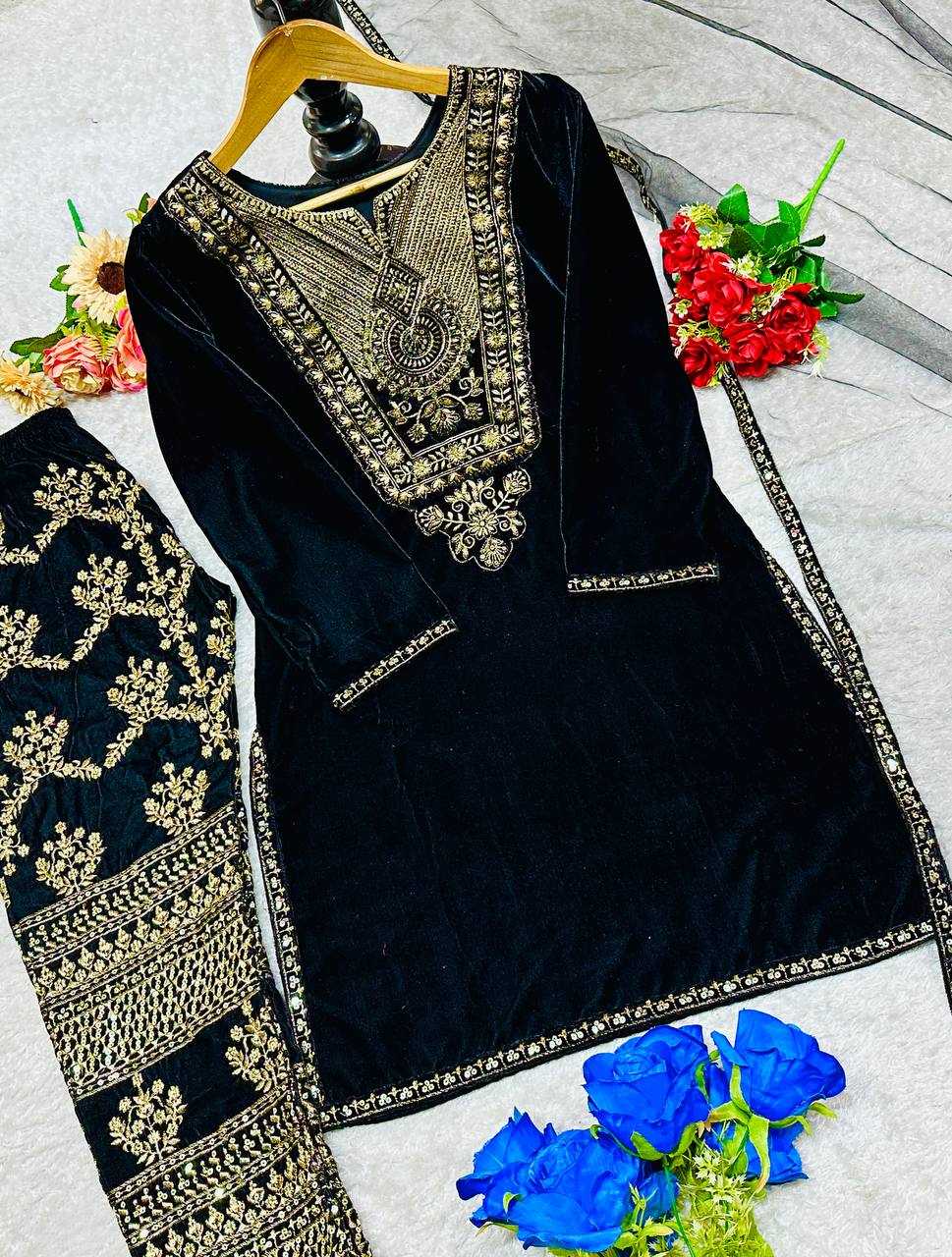 YNF VELVET KESH147 232 SUITS & DRESSES WHOLESALE EMBROPIDERY VELVET PARTY WEAR BLUE SUITS MANUFACTURE - Deevit International