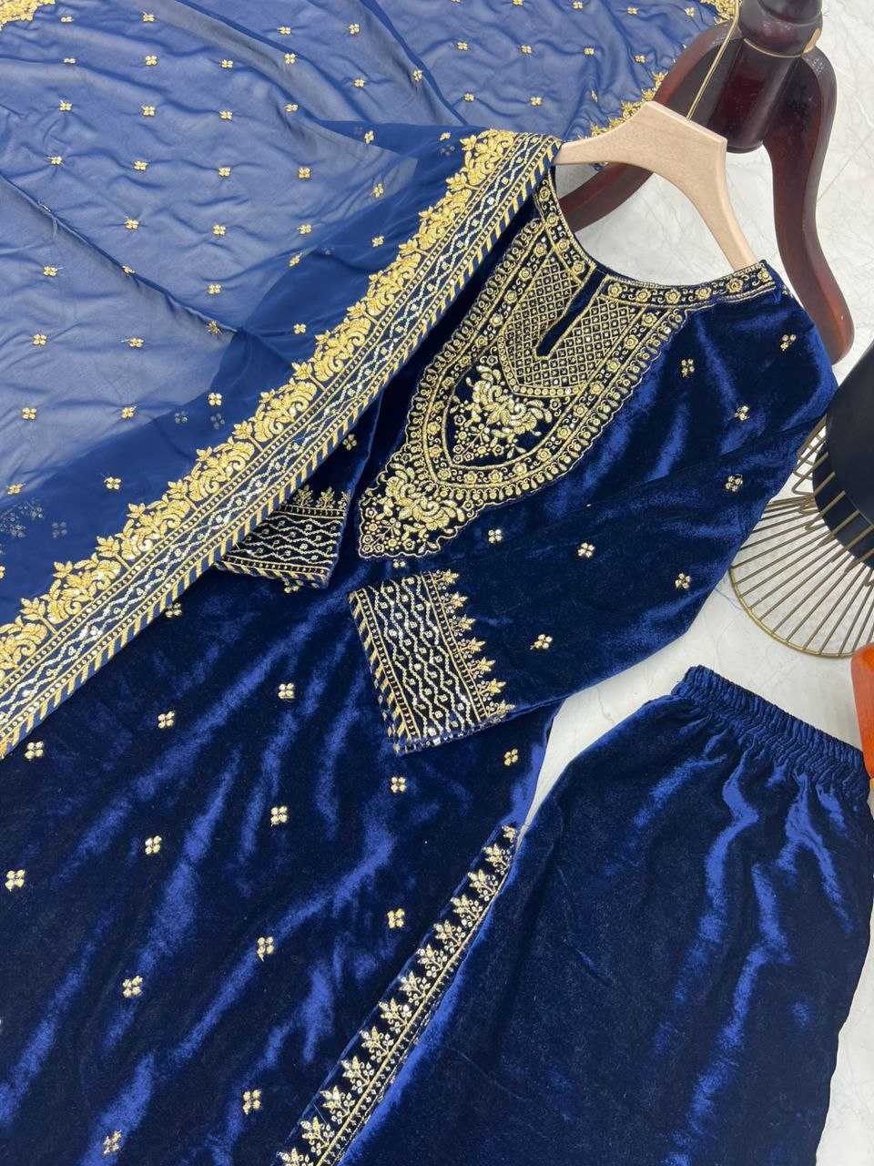 YNF VELVET KESH158 6002 SUITS & DRESSES WHOLESALE EMBROPIDERY VELVET PARTY WEAR LONG KURTI SUITS MANUFACTURE - Deevit International