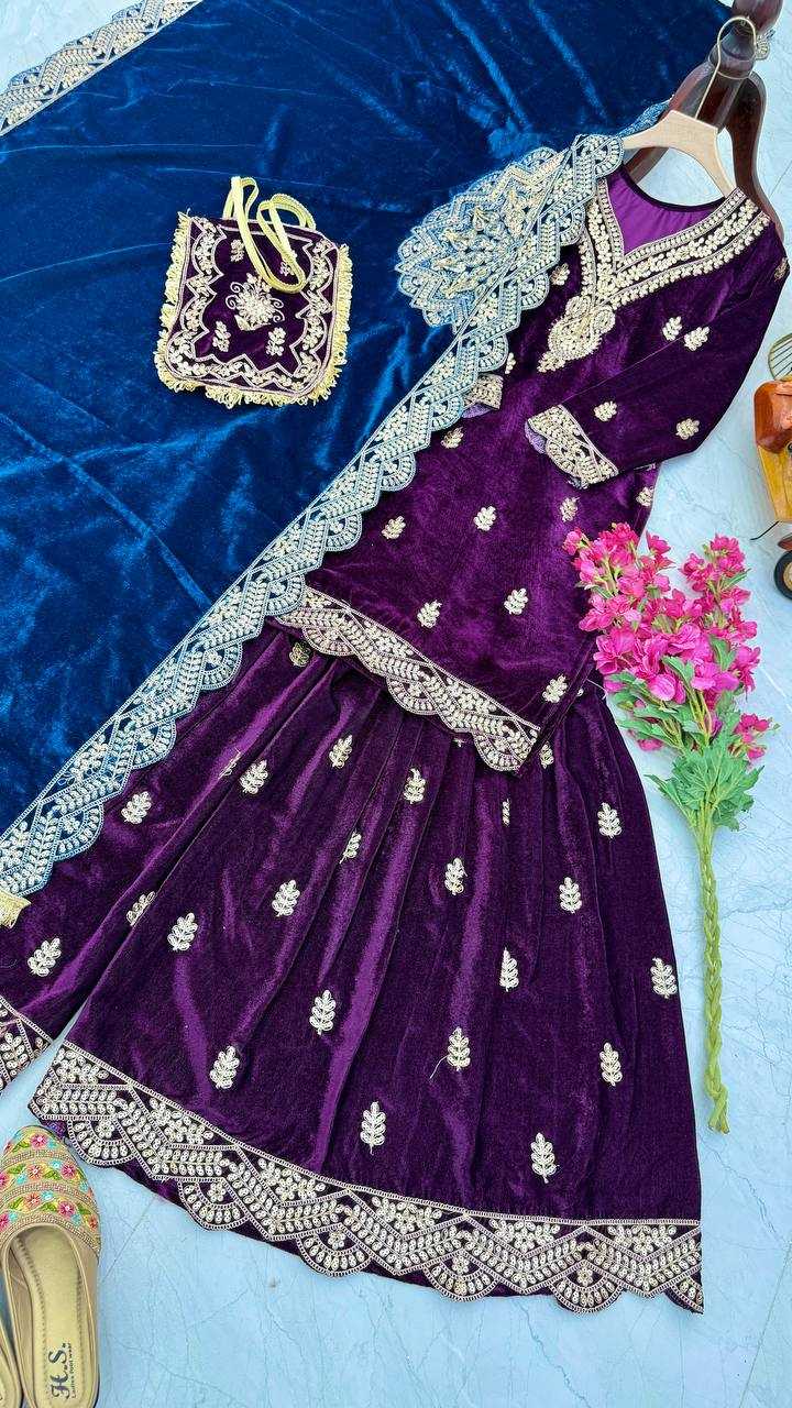 YNF VELVET KESH158 9001 SUITS & DRAESSES WHOLESALE EMBROIDEREY WEDDING SHARARA SALWAR VELVET SUITS MANUFACTURE - Deevit International