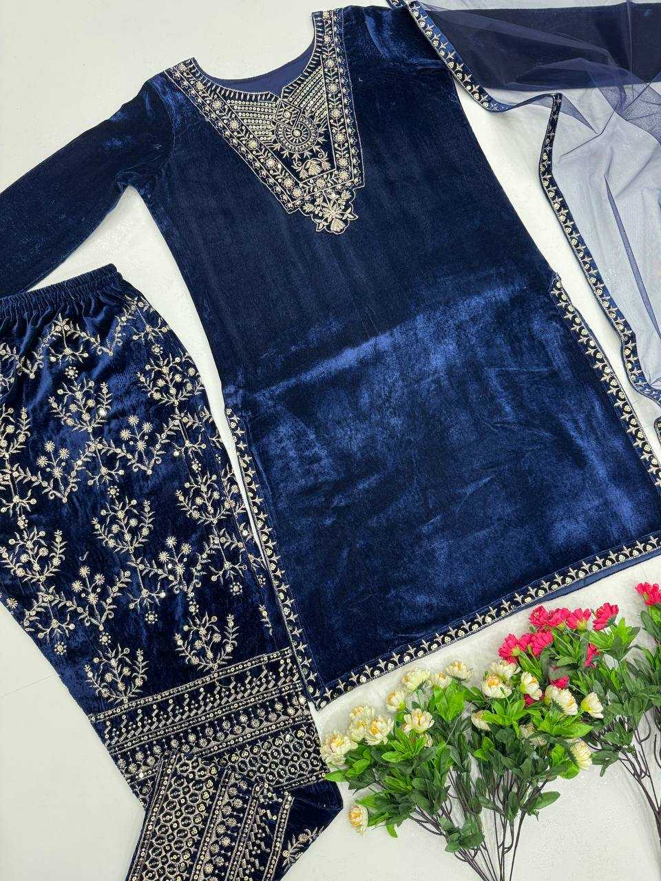 YNF VELVET KESH239 187 SUITS & DRESSES PAKISTANI WEDDING LADIES SUITS MANUFACTUR - Deevit International