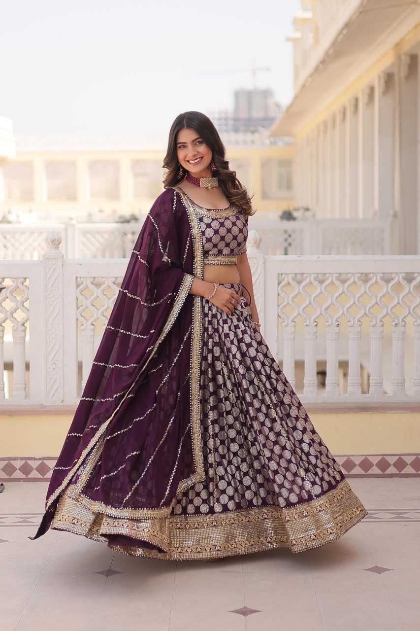 YNF VISCOSE KESH234 DSF01 LEHENGAS WHOLESALE WEDDING EMBROIDERED ZARI WORK LEHENGAS MANUFACTURER - Deevit International