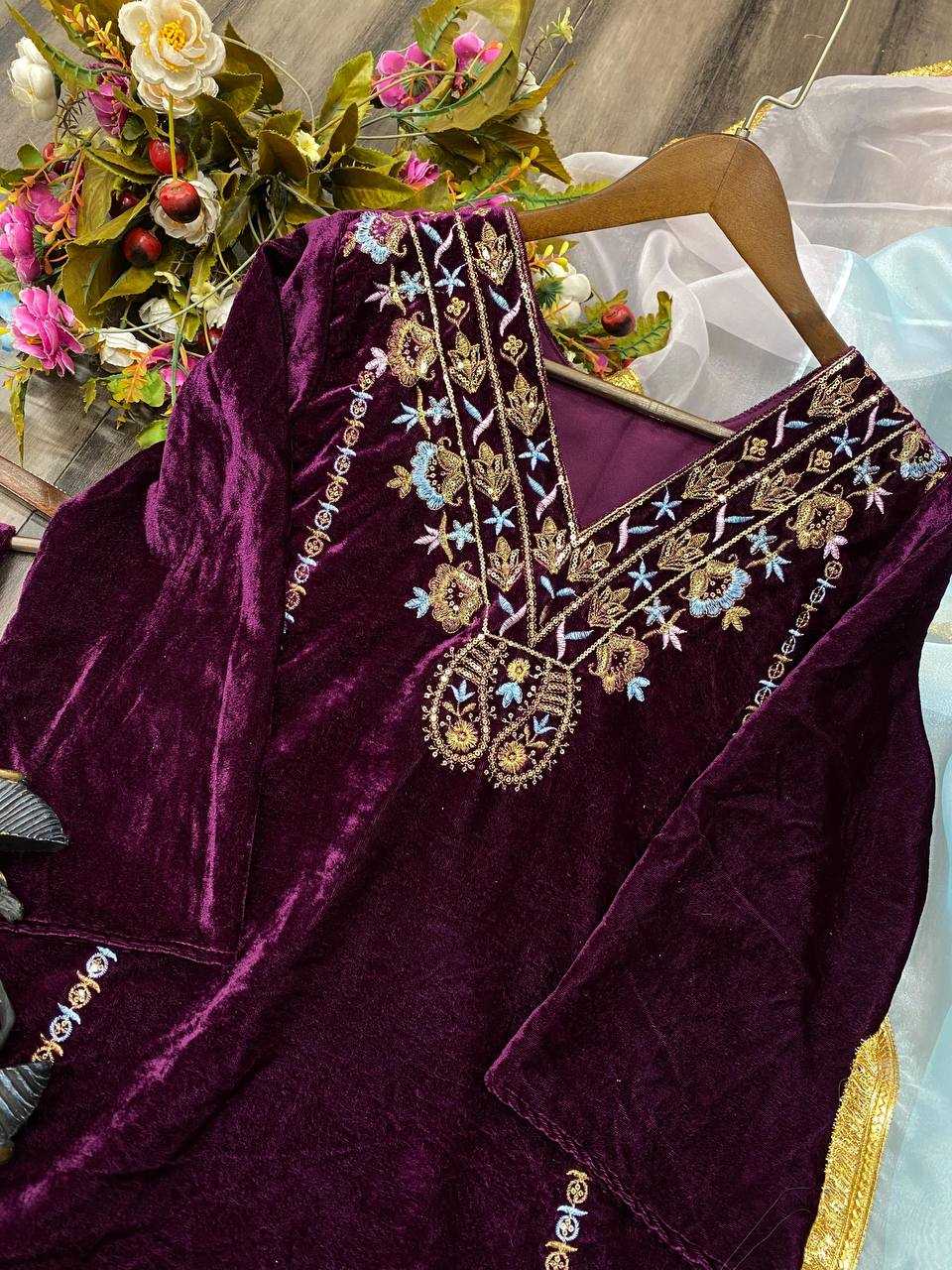 YNF VELVET RIN110 197 SUITS & DRESSES WHOLESALE LADIES KASHMIRI VELVET EMBROIDERY LADIES SILK SUITS  MANUFACTURER