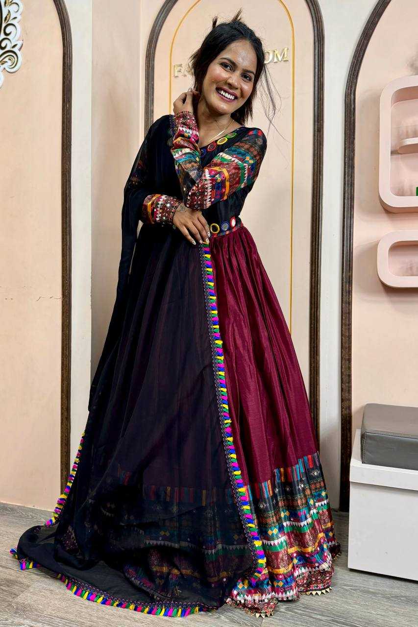 YNF CHINON SILK KESH228 547 GOWNS WHOLESALE LONG WORK NAVRATRI GOWNS MANUFACTURER - Deevit International