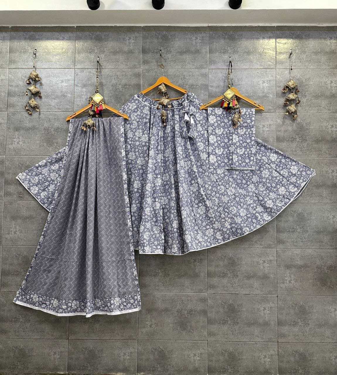 YNF COTTON CAMBRIC KESH179 AHB68 LEHENGAS WHOLESALE PRINTED CHANIYA CHOLI SIMPLE LEHENGAS MANUFACTURER