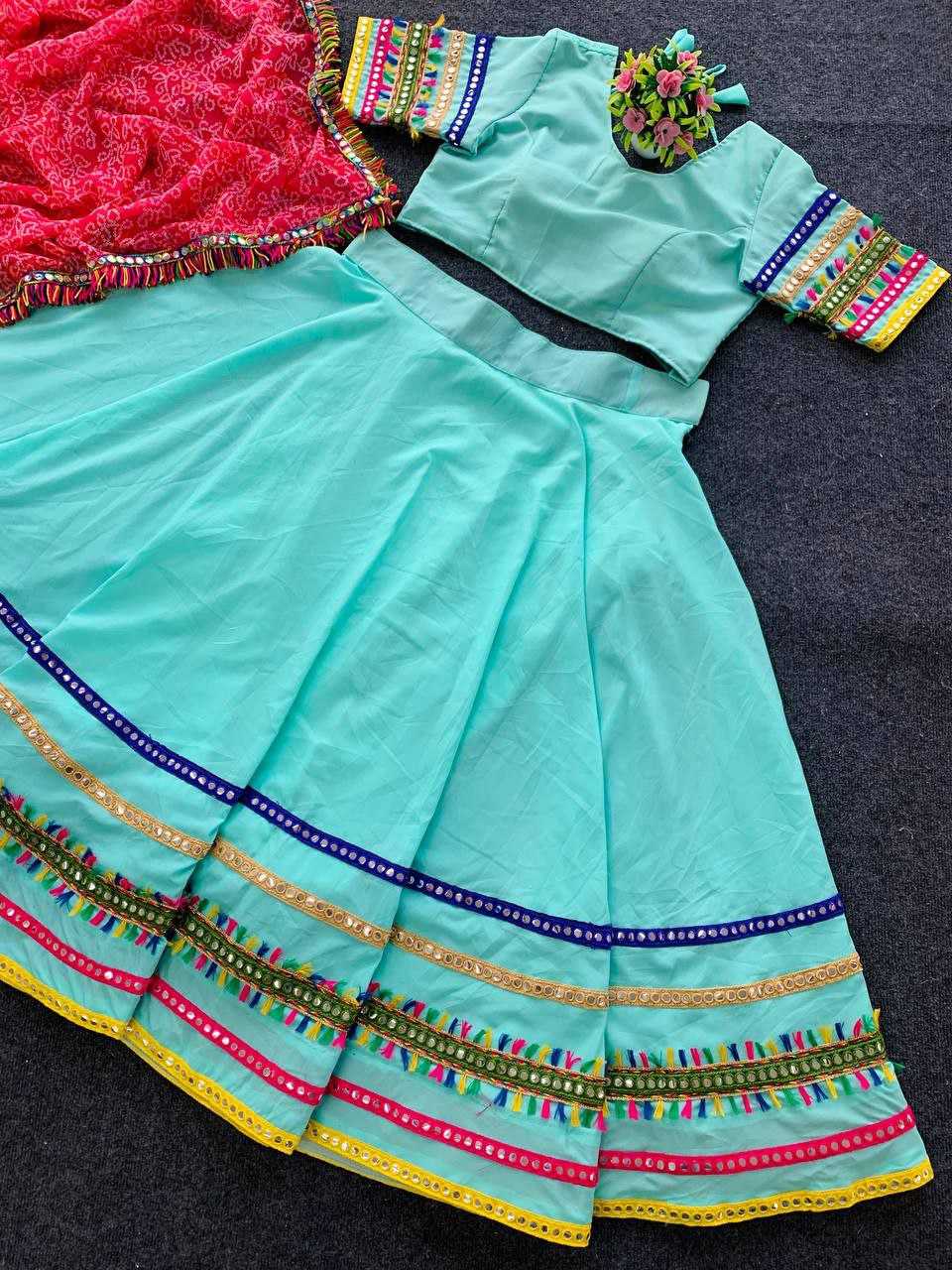 YNF HEAVY CHENTUN RIN202 565 LEHENGAS WHOLESALE TRADITIONAL CHANIYA CHOLI LEHENGAS MANUFACTURER