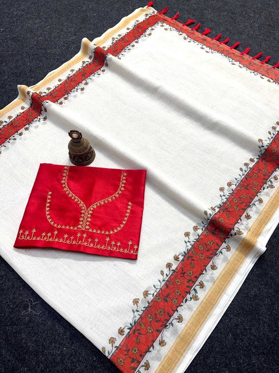 YNF LINEN KESH223 469 SAREES WHOLESALE PRINTED LADIES WHITE LIGHTWEIGHT SAREES MANUFACTURER