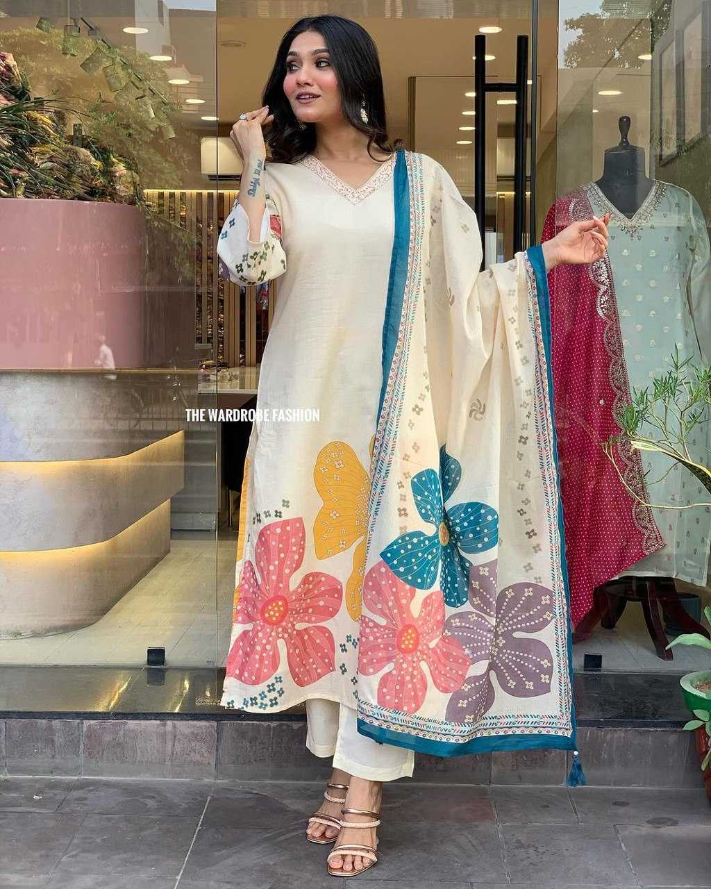 YNF MUSLIN KESH164 G56 SUITS & DRESSES WHOLESALE PRINTED LONG KURTI WHITE SALWAR SUITS MANUFACTURE - Deevit International