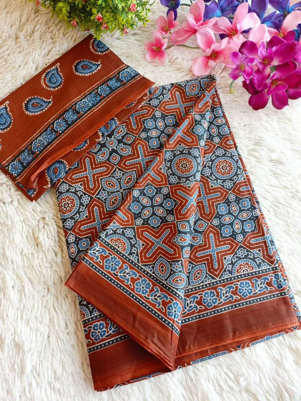 YNF SILK COTTON KESH172 LKC03 SAREES WHOLESALE PRINTED OFFICE WEAR COTTON LINEN SAREES MANUFACTURER - Deevit International