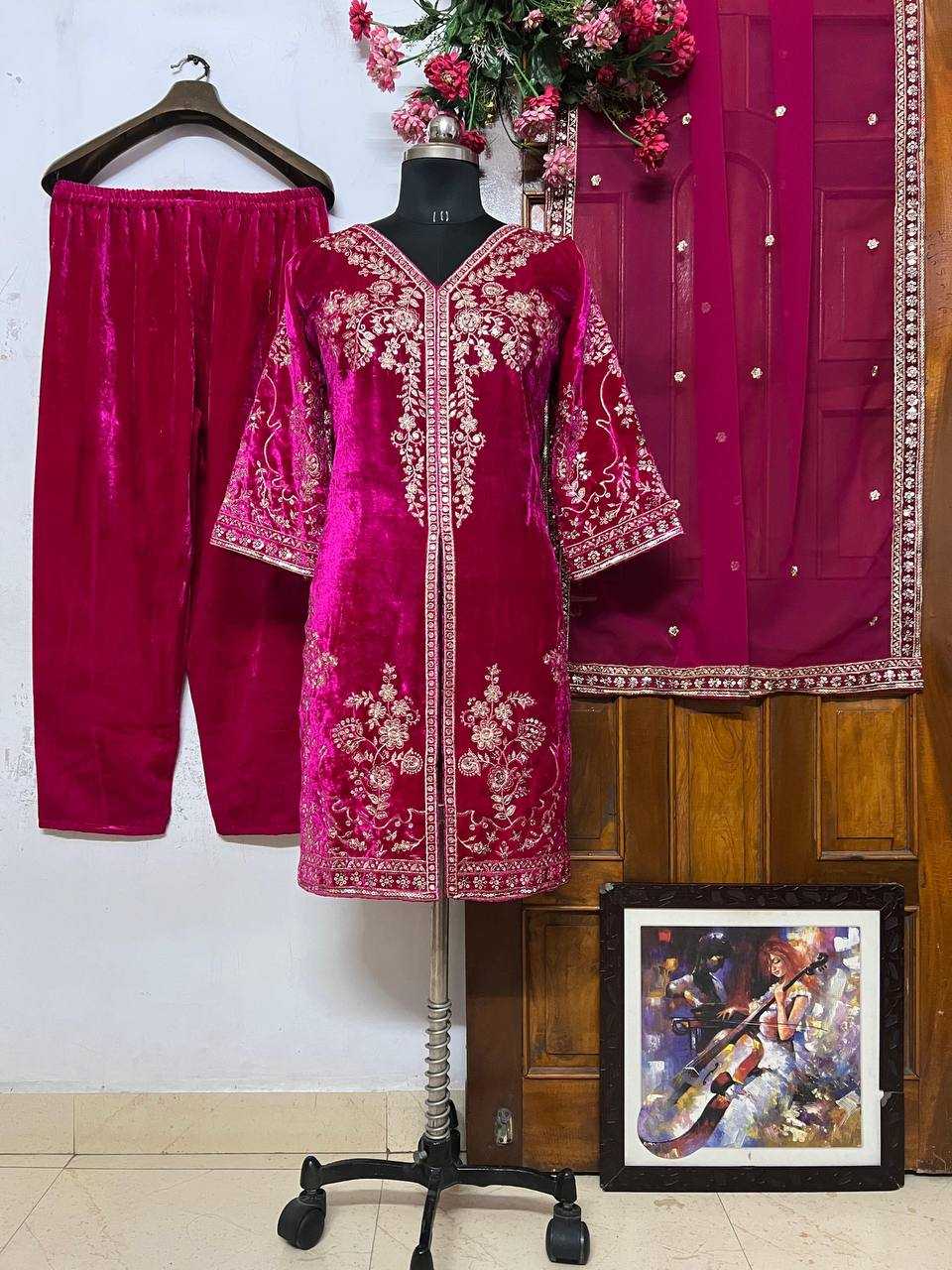 YNF VELVET KESH149 1322 SUITS & DRESSES WHOLESALE VELVET EMBROIDERY LADIES PINK SALWAE SUITS MANUFACTURE - Deevit International