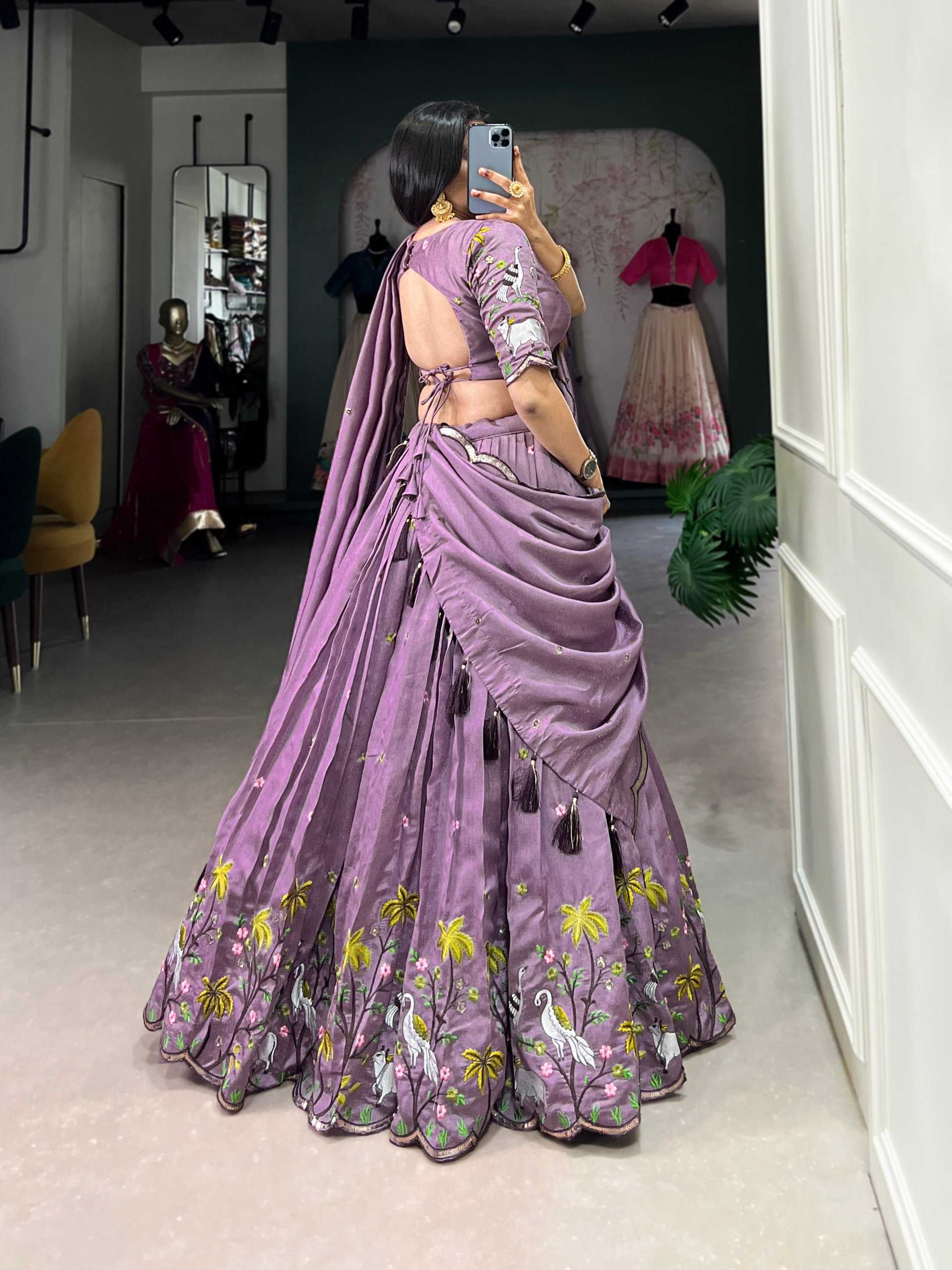 YNF CHINON KESH134 1423 LEHENGAS WHOLESALE TRADITIONAL WEDDING EMBROIDERED LEHENGAS MANUFACTURER - Deevit International