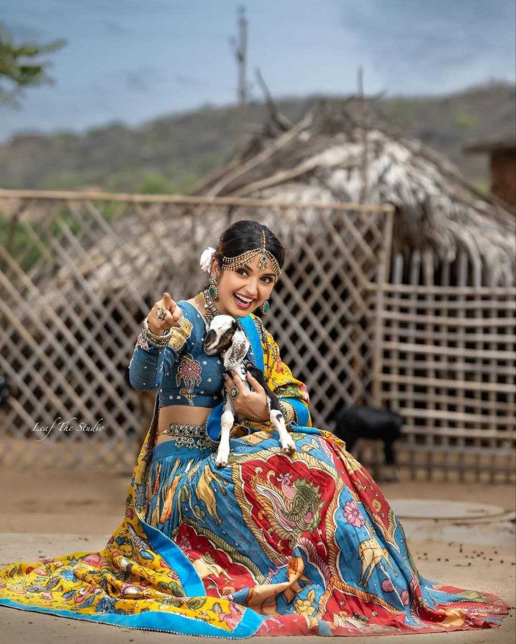 YNF CHINON KESH189 VET20 LEHENGAS WHOLESALE KALAMKARI TRADITIONAL PRINTED SILK LEHENGAS MANUFACTURER - Deevit International