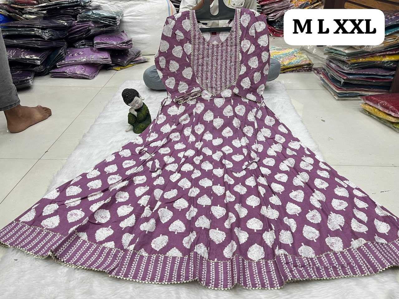 YNF COTTON KESH258 VDA40GOWNS WHOLESALE FANCY LONG PRINTED GOWNS MANUFACTURER - Deevit International