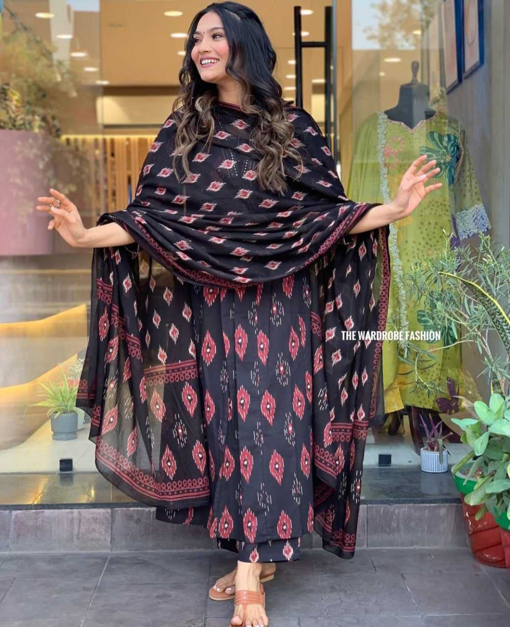 YNF COTTON RIN158 BlackMiror SUIT WHOLESALE LONG ANARAKLI COTTON PRINTED LADIES EMBROIDERY SUIT MANUFACTURER - Deevit International