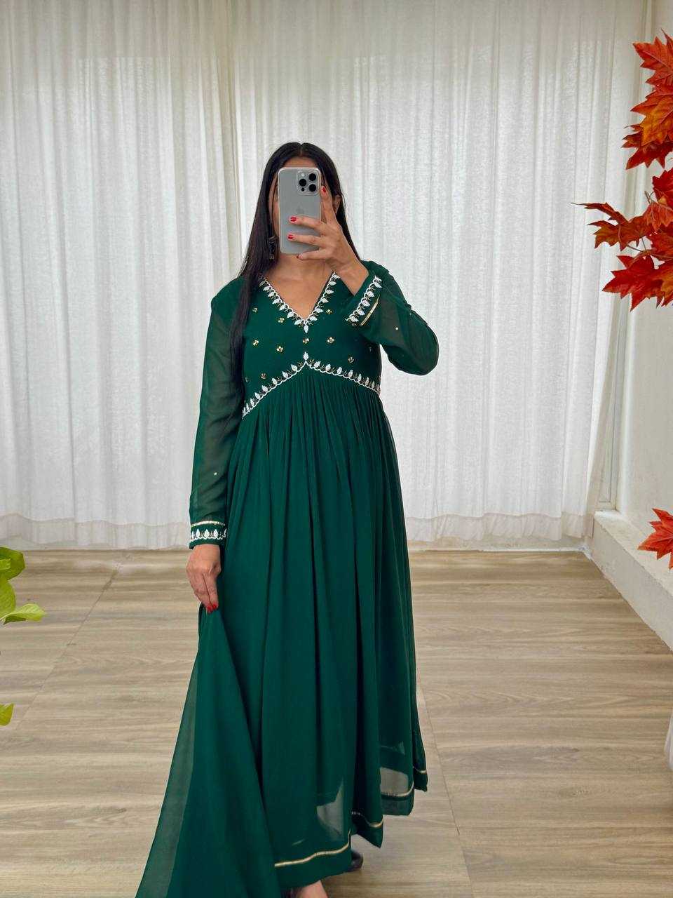 YNF FAUX GEORGETTE KESH240 409 GOWNS WHOLESALE GREEN ANARAKLI FULL SLEEVE WEDDING GEORGETTE GOWNS MANUFACTURER - Deevit International