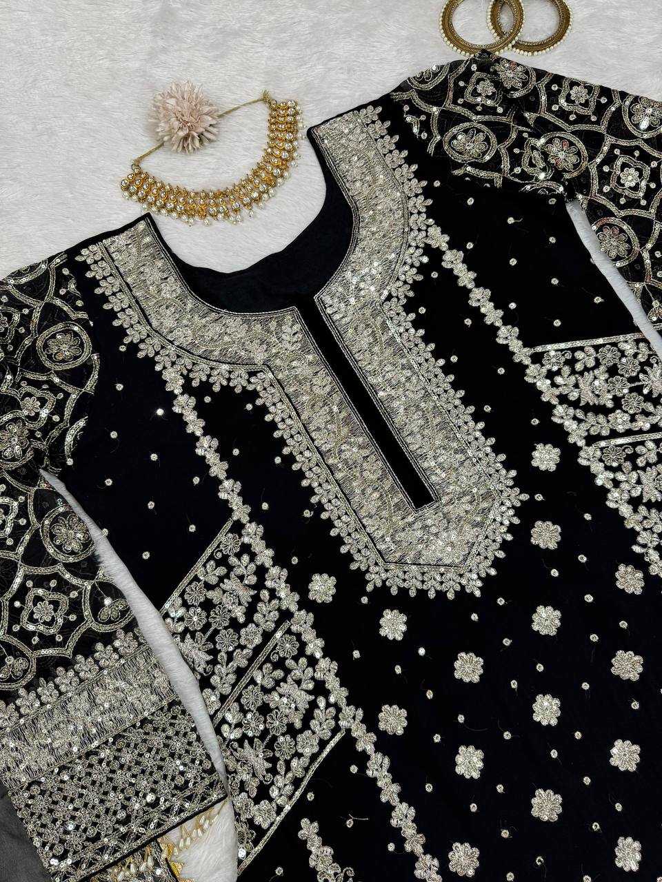 YNF FAUX GEORGETTE RIN169 5782 SUITS & DRESSES WHOLESALE EMBROIDERY PAKISTANI LADIES GEORGETTE SUITS MANUFACTURER - Deevit International