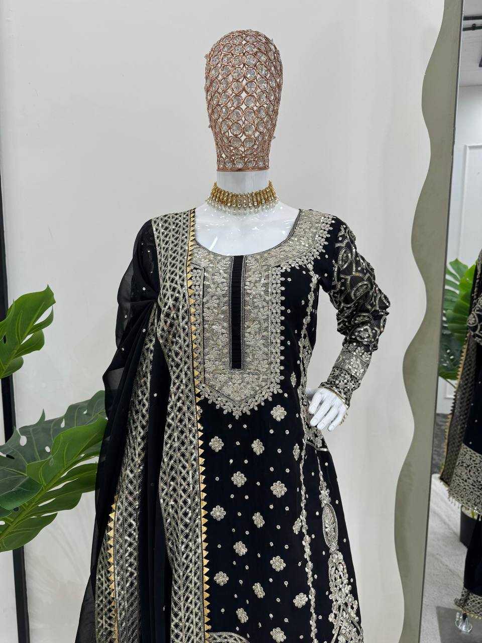 YNF FAUX GEORGETTE RIN169 5782 SUITS & DRESSES WHOLESALE EMBROIDERY PAKISTANI LADIES GEORGETTE SUITS MANUFACTURER - Deevit International