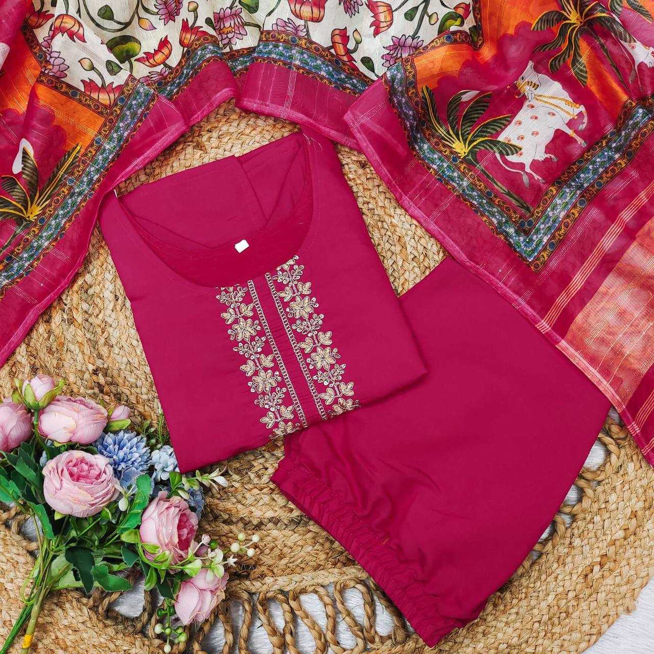 YNF PREMIUM ROMAN SILK KESH211 LDY117 SUITS & DRESSES WHOLESALE WEDDING SILK EMBROIDERED SUITS MANUFACTURE - Deevit International