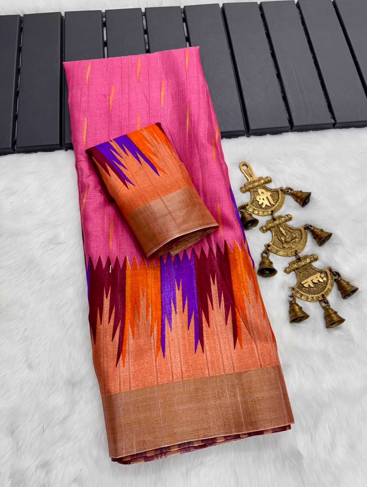 YNF TUSSAR SILK RIN149 MKD150 SILK SAREES WHOLESALE TUSSAR SILK ZARI BORDER SILK HANDLOOM SAREES MANUFACTURER - Deevit International