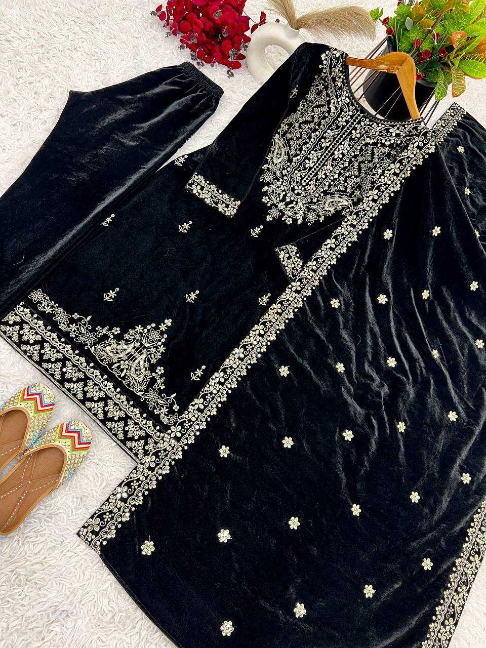 YNF VELVET KESH123 5213 SUITS & DRESSES WHOLESALE EMBROIDEREY PARTY WEAR BLACK SALWAR VELVET SUITS MANUFACTURE - Deevit International