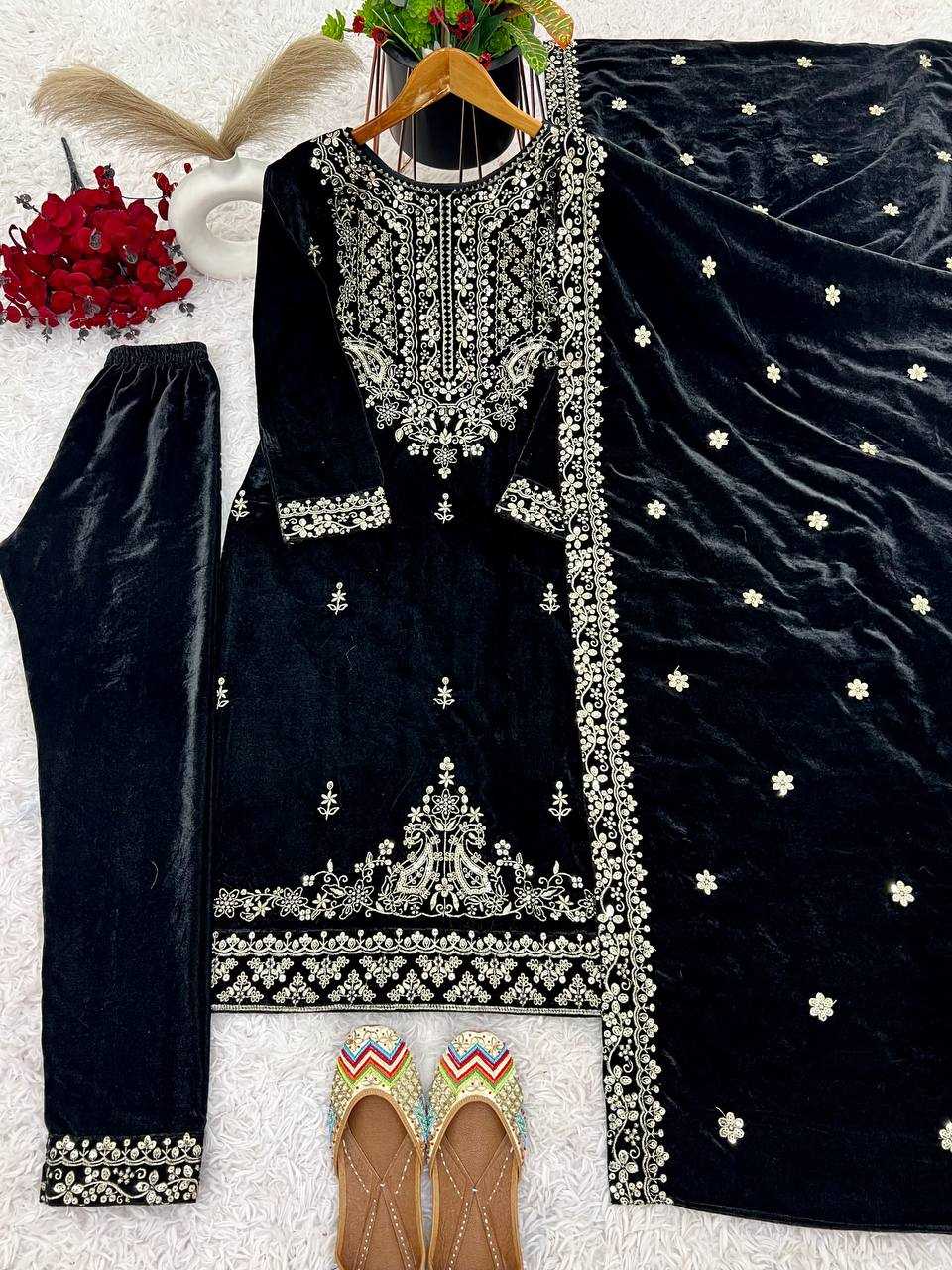 YNF VELVET KESH123 5213 SUITS & DRESSES WHOLESALE EMBROIDEREY PARTY WEAR BLACK SALWAR VELVET SUITS MANUFACTURE - Deevit International