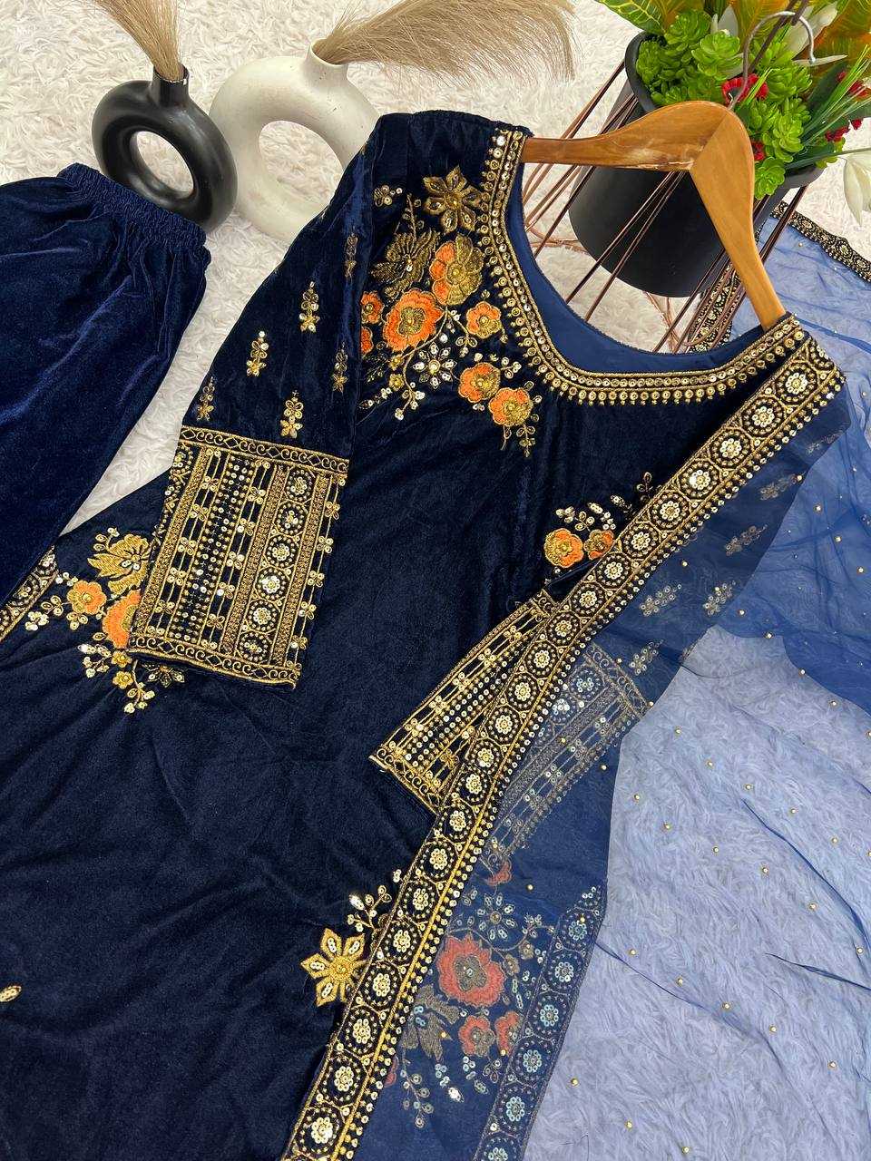 YNF VELVET KESH124 829 SUITS & DRESSES WHOLESALE EMBROIDEREY PARTY WEAR BLUE SALWAR VELVET SUITS MANUFACTURE - Deevit International