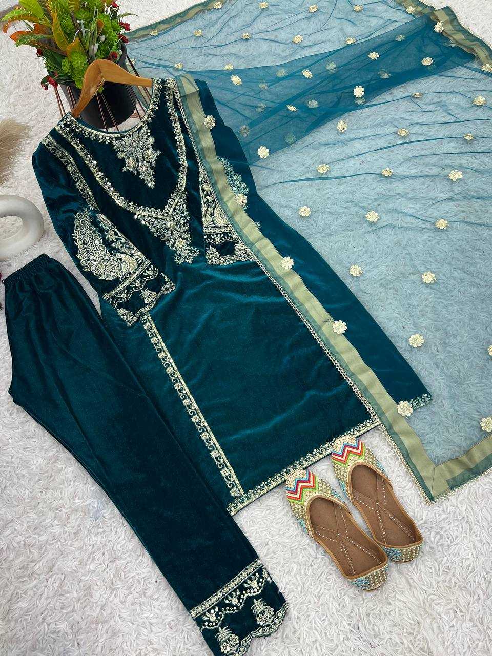 YNF VELVET KESH128 400 SUITS & DRESSES WHOLESALE VELVET PARTY WEAR EMBROIDERY SUITS MANUFACTURE - Deevit International