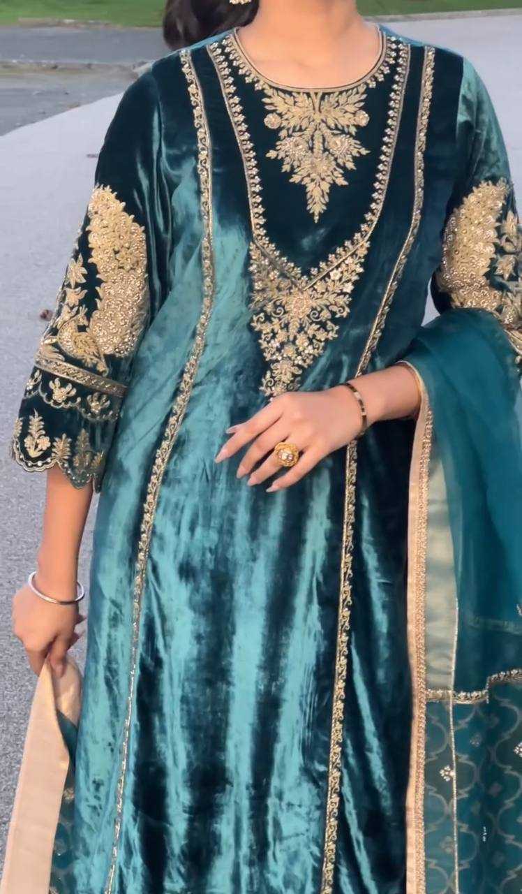 YNF VELVET KESH128 400 SUITS & DRESSES WHOLESALE VELVET PARTY WEAR EMBROIDERY SUITS MANUFACTURE - Deevit International