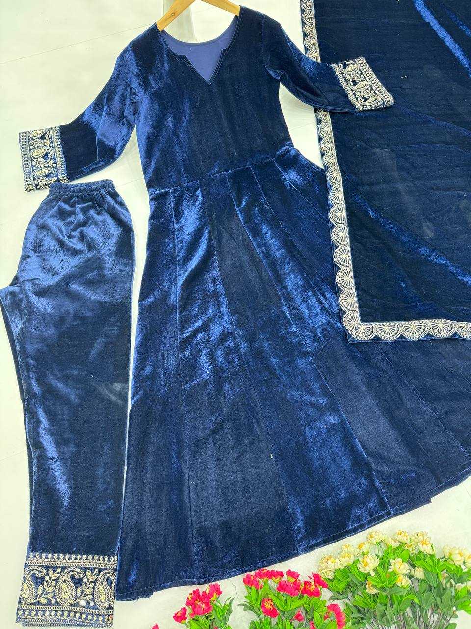 YNF VELVET KESH139 1662 GOWNS WHOLESALE BLUE ANARAKLI VELVET MANUFACTURER - Deevit International