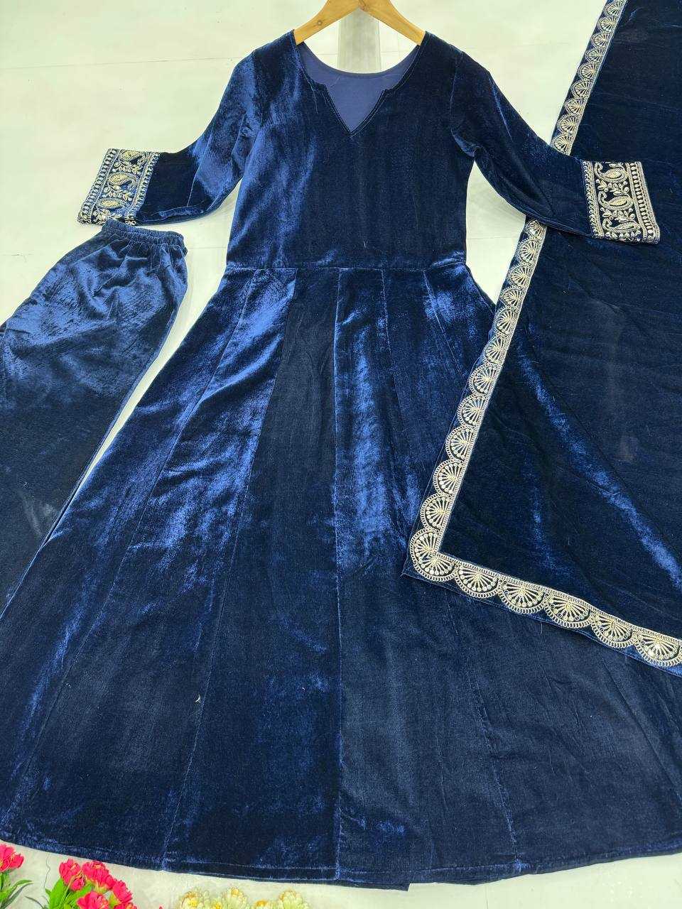 YNF VELVET KESH139 1662 GOWNS WHOLESALE BLUE ANARAKLI VELVET MANUFACTURER - Deevit International