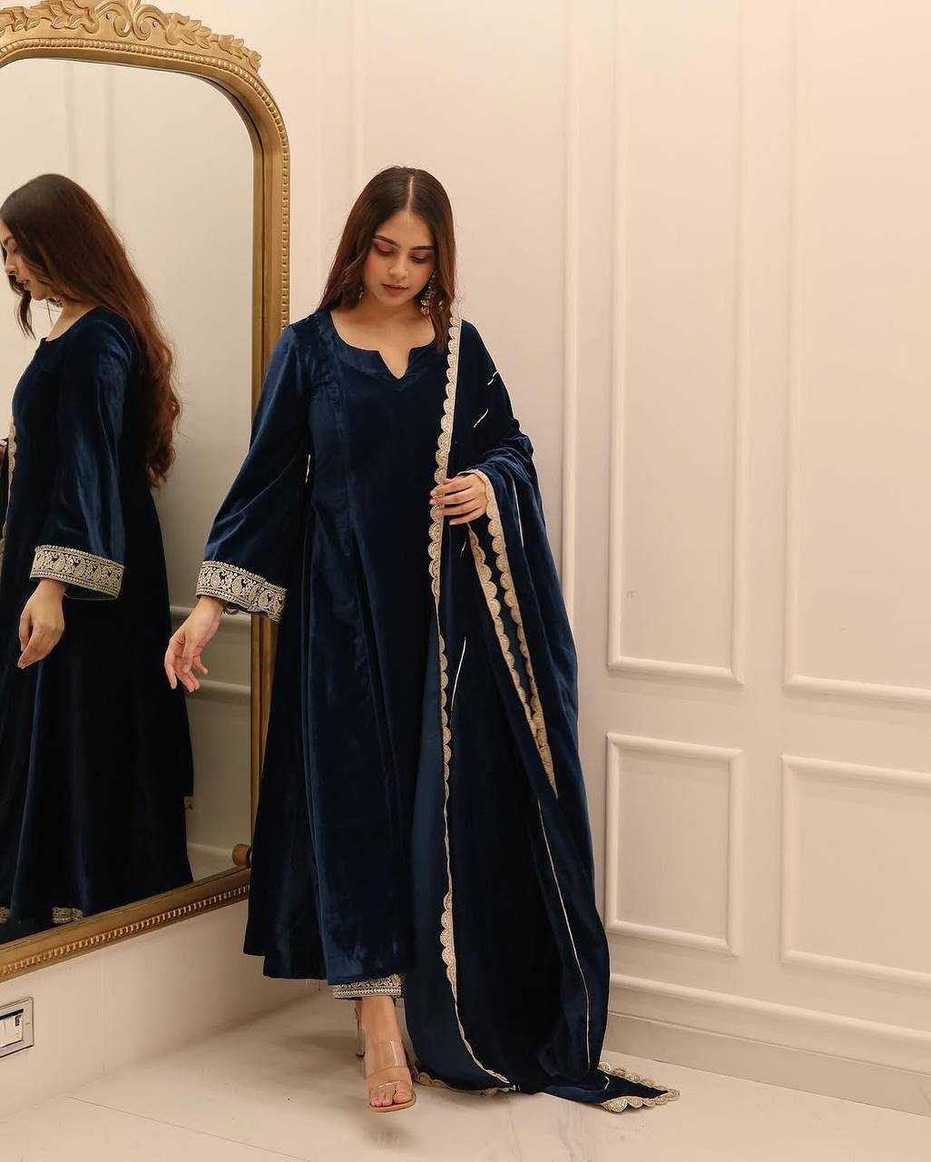 YNF VELVET KESH139 1662 GOWNS WHOLESALE BLUE ANARAKLI VELVET MANUFACTURER - Deevit International