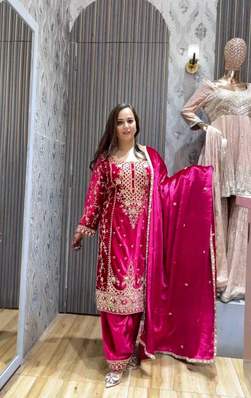 YNF VELVET KESH156 1136 SUITS & DRESSES WHOLESALE EMBROPIDERY VELVET WEDDING PINK SUITS MANUFACTURE - Deevit International