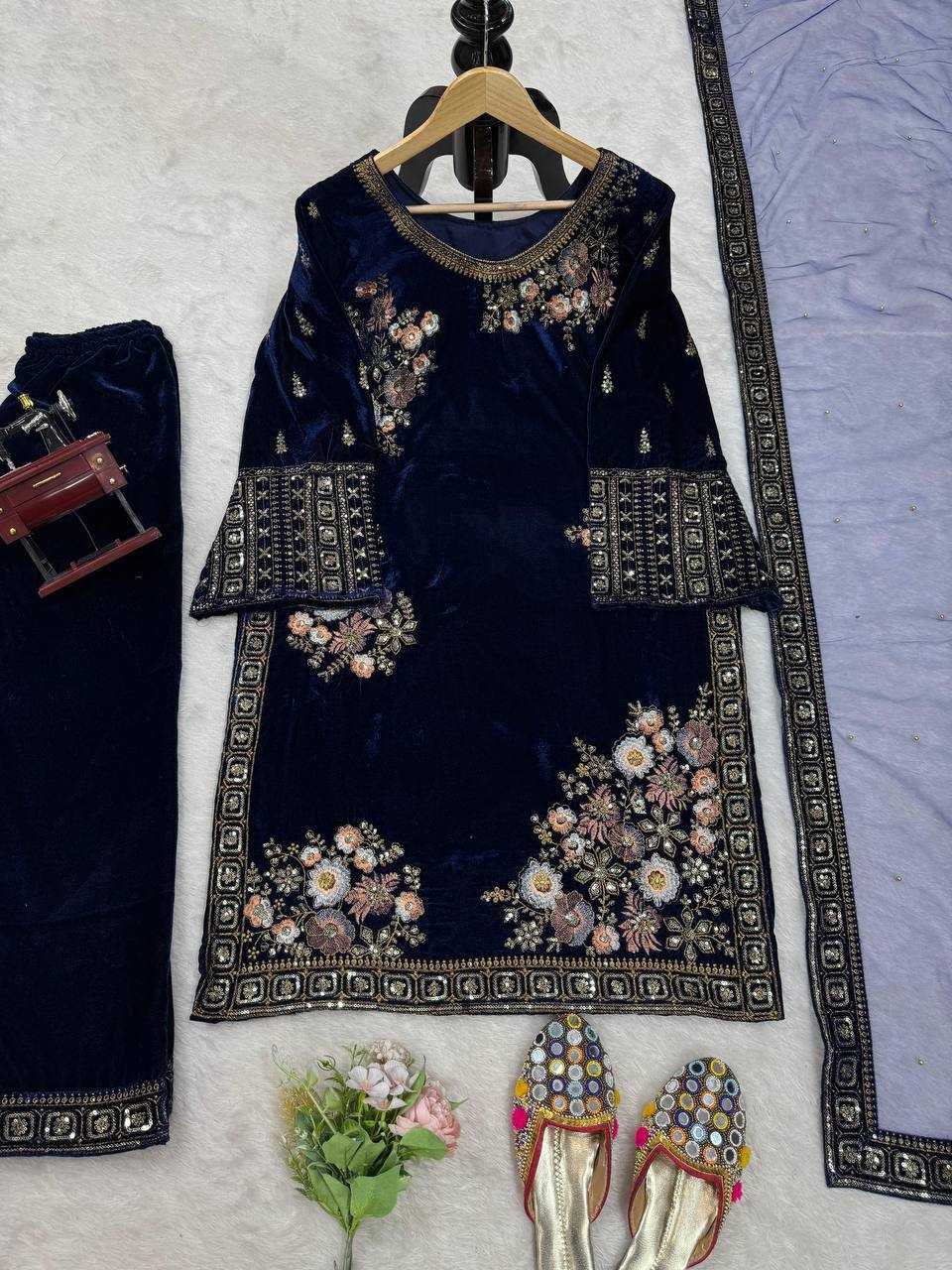 YNF VELVET RIN133 1488 SUITS & DRESSES WHOLESALE BLUE SALWAR EMBROIDERED PARTY WEAR VELVET SUITS MANUFACTURER - Deevit International