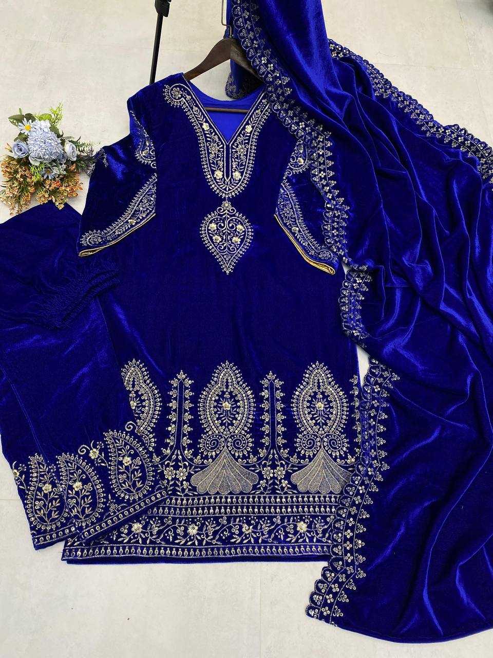 YNF VELVET RIN141 1891 SUITS & DRESSES WHOLESALE EMBROIDERED PARTY WEAR VELVET SUITS MANUFACTURER - Deevit International