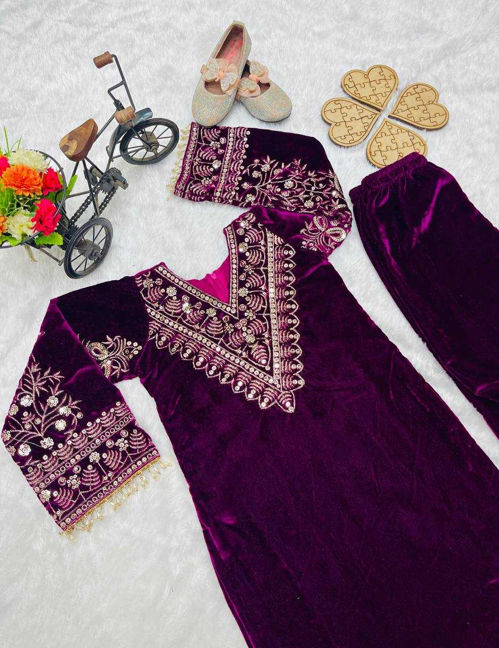 YNF VELVET RIN154 192 WHOLESALE KIDS SUIT KIDS FESTIVE SUITS MANUFACTURER - Deevit International