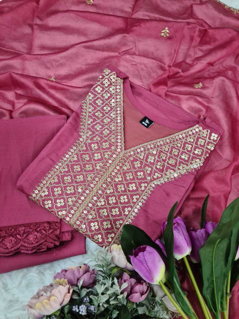 YNF VISCOSE CHANDERI RIN174 MADHVI   & DRESSES WHOLESA EMBRODERY WEDDING CHANDERI SUITS MANUFACTURER - Deevit International