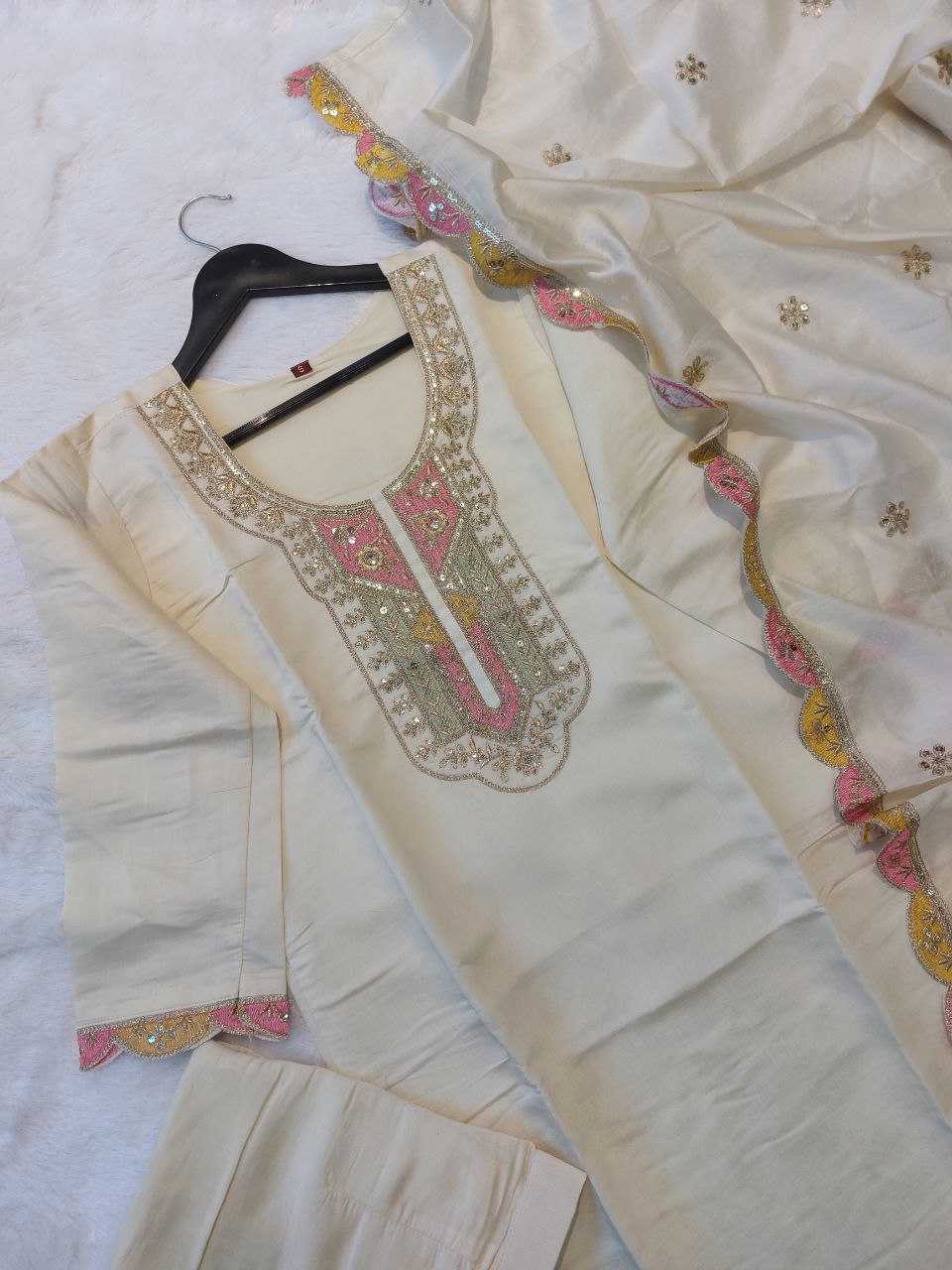 YNF VISCOSE CHANDERI RIN201 RRD41 SUITS & DRESSES WHOLESALE EMBROIDERY WEDDING CHNADERI WHITE SUITS MANUFACTURE - Deevit International