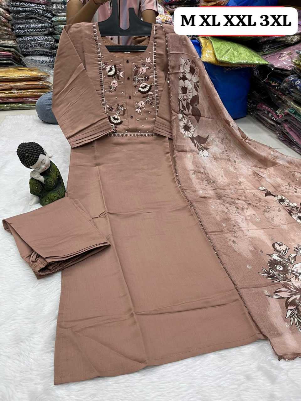 YNF VISCOSE KESH258 VDA01 SUITS & DRESSES WHOLESALE FESTIVEL DESIGNER FOR WEDDING LADIES SUITS MANUFACTURE - Deevit International