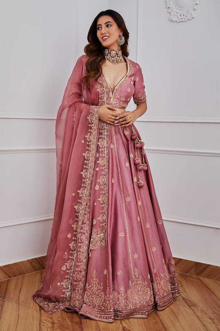 YNF SATIN KESH270 59 LEHENGA  WHOLESALE ZARI SATIN SEQUINS LEHENGA MANUFACTURER - Deevit International