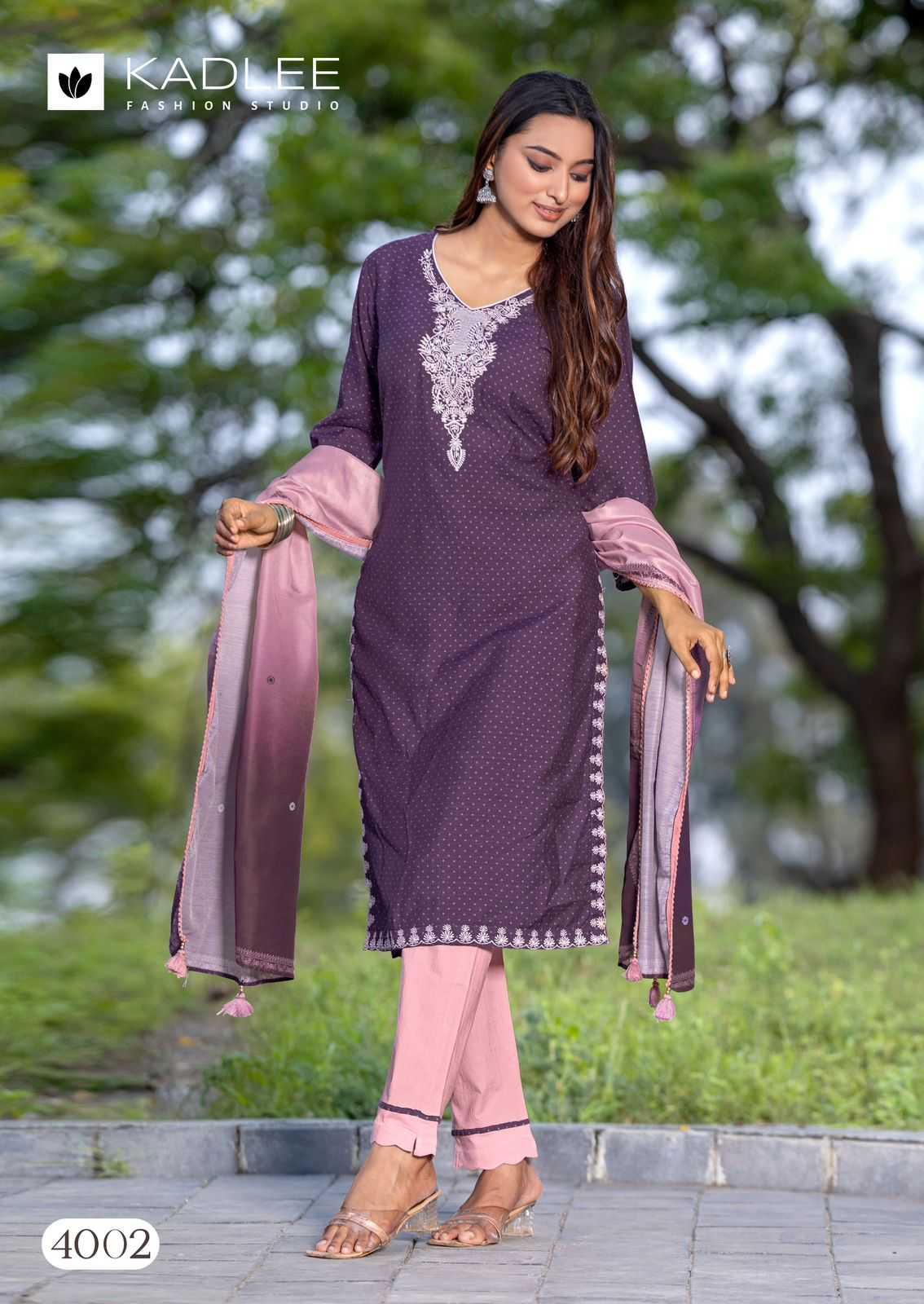 Ynf Rayon KESH443 MARINA Suits & Dresses Wholesale Printed Suits Embroidery Suits Handloom Suits Manufacturer - Deevit International